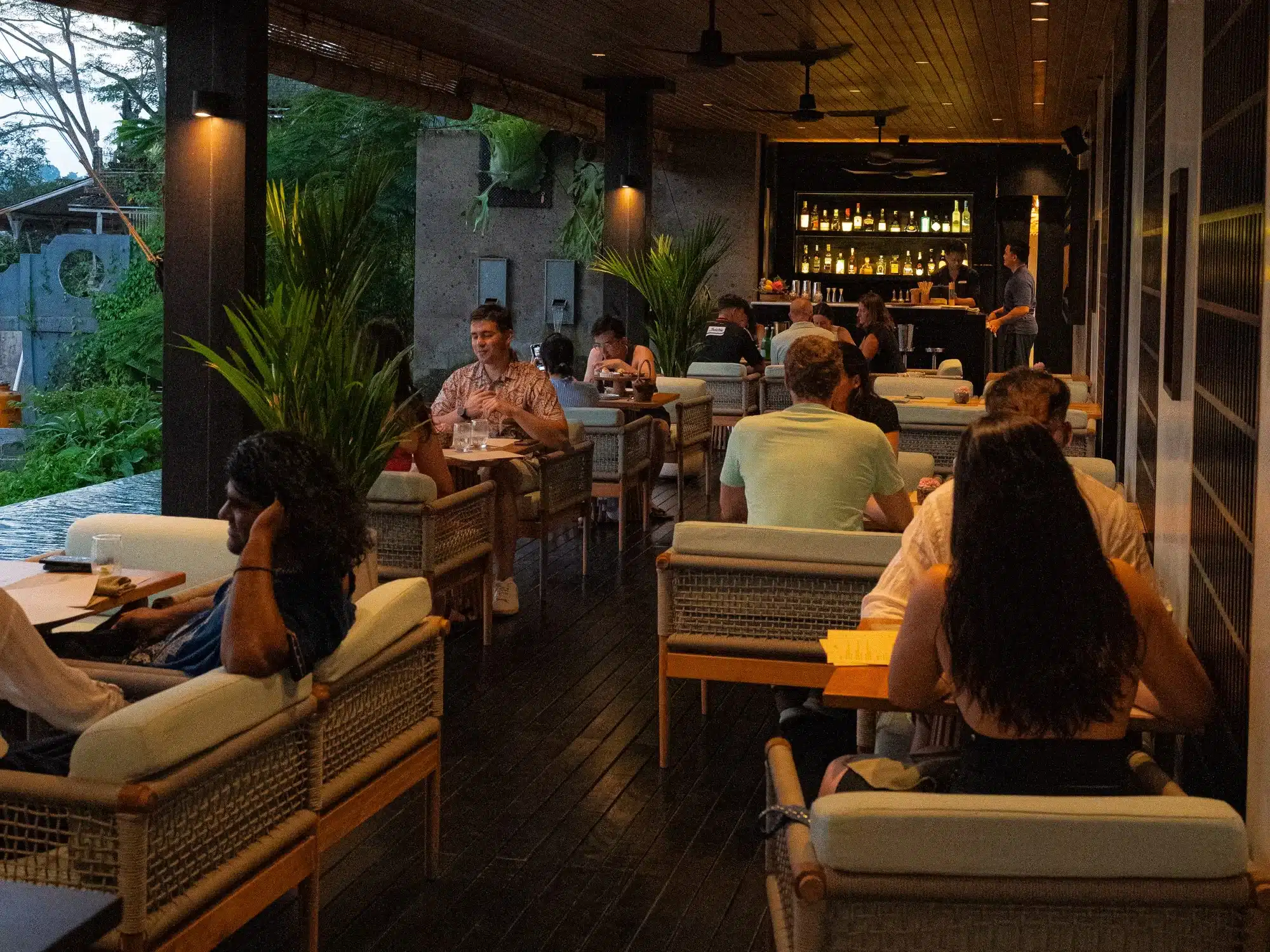 ilustrasi romantic sunset dinner ubud